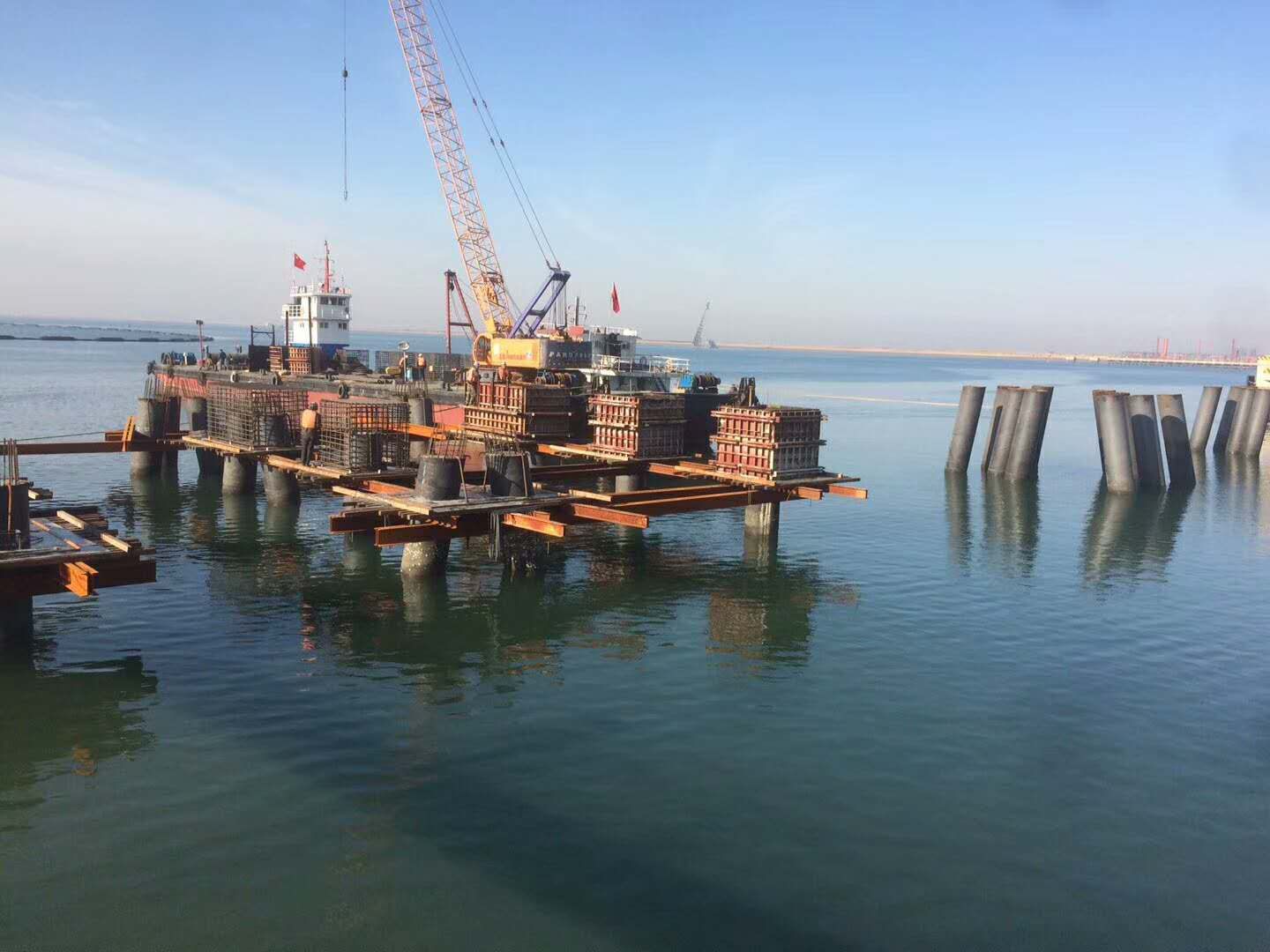 遼寧寶來石油化工集團海航盤錦301#、304#、305#碼頭項目樁基